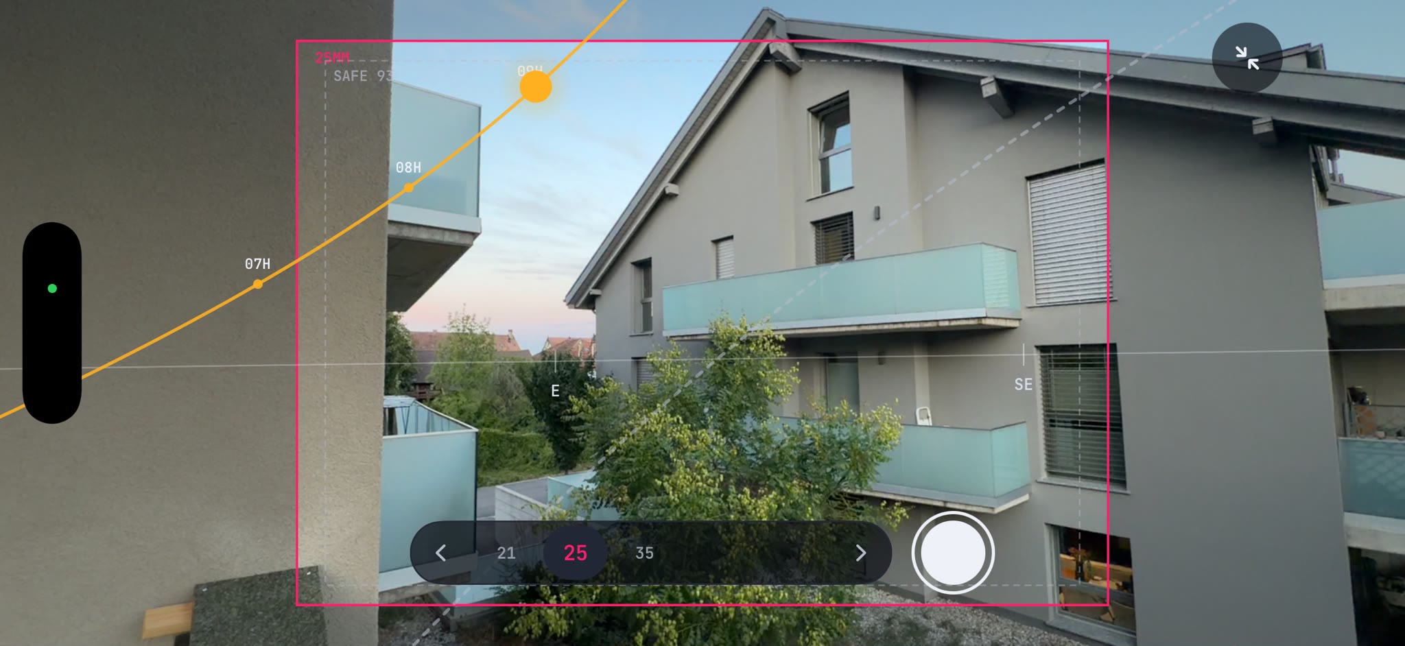SL-Frames field capture with a truthful cine frameline and shutter controls